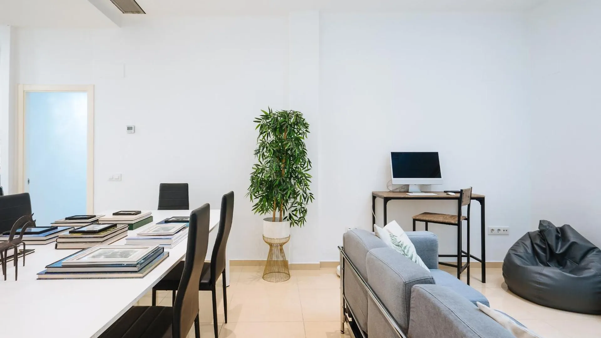 Elegant Interior Room In Sevilla Centre Homestay Seville