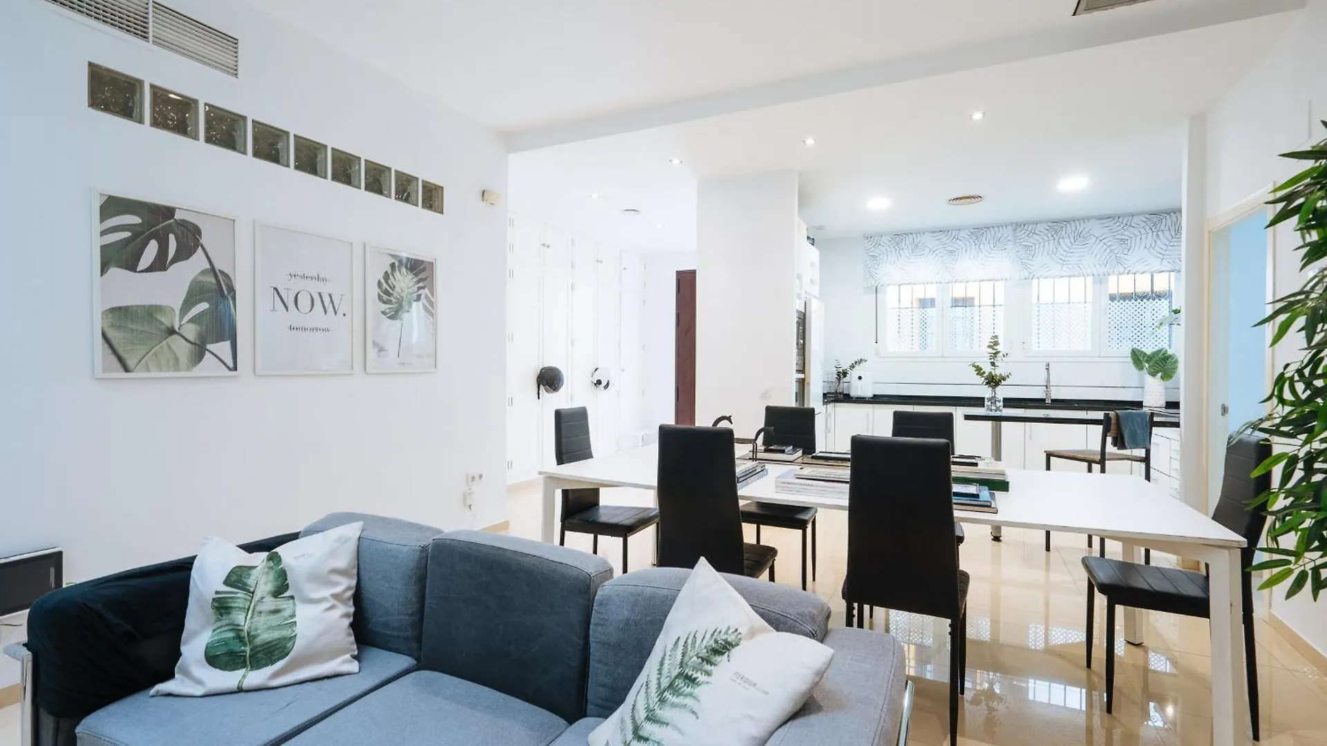 Elegant Interior Room In Sevilla Centre 0*, Seville Spain