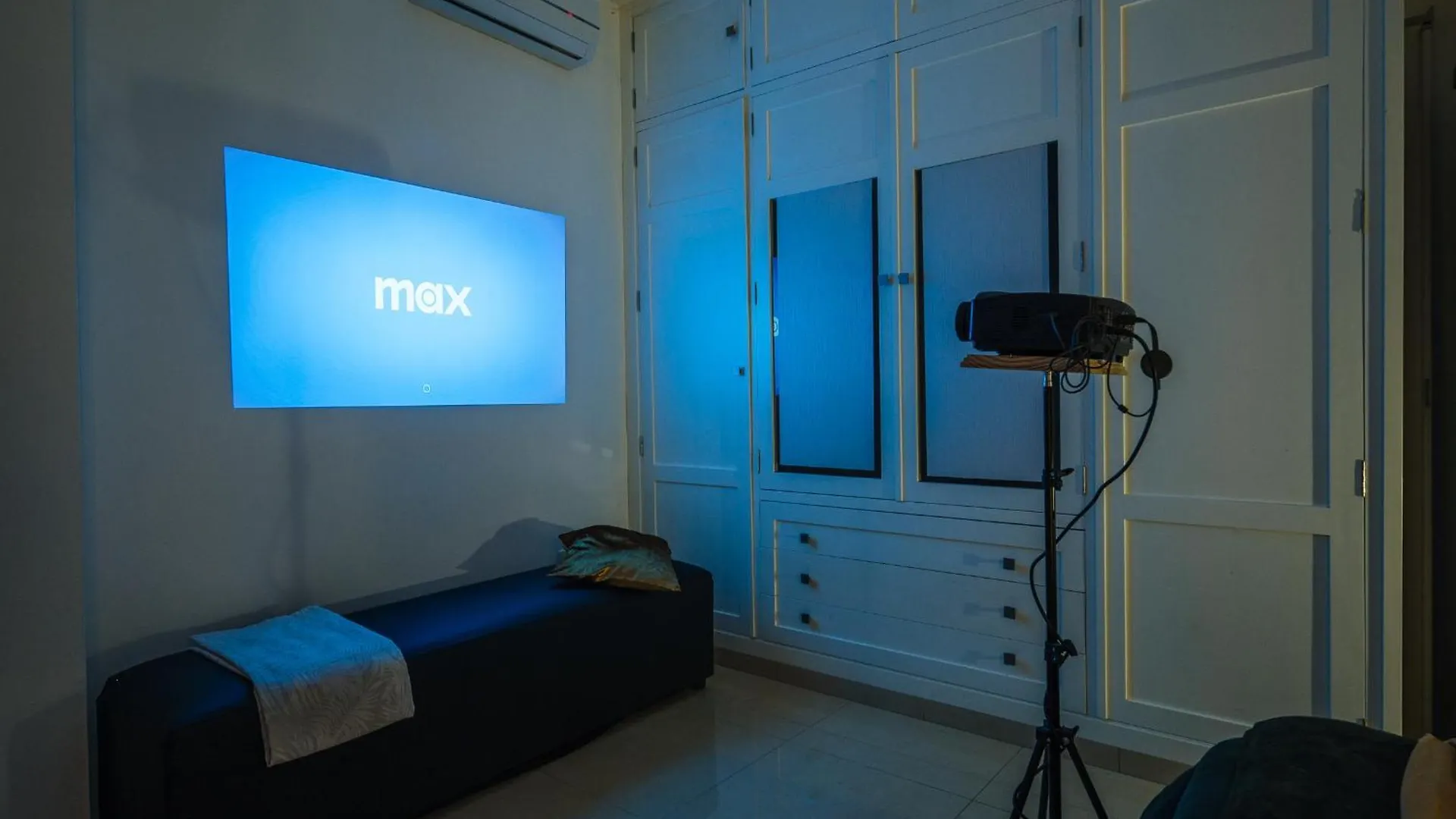 Homestay Elegant Interior Room In Sevilla Centre Spain
